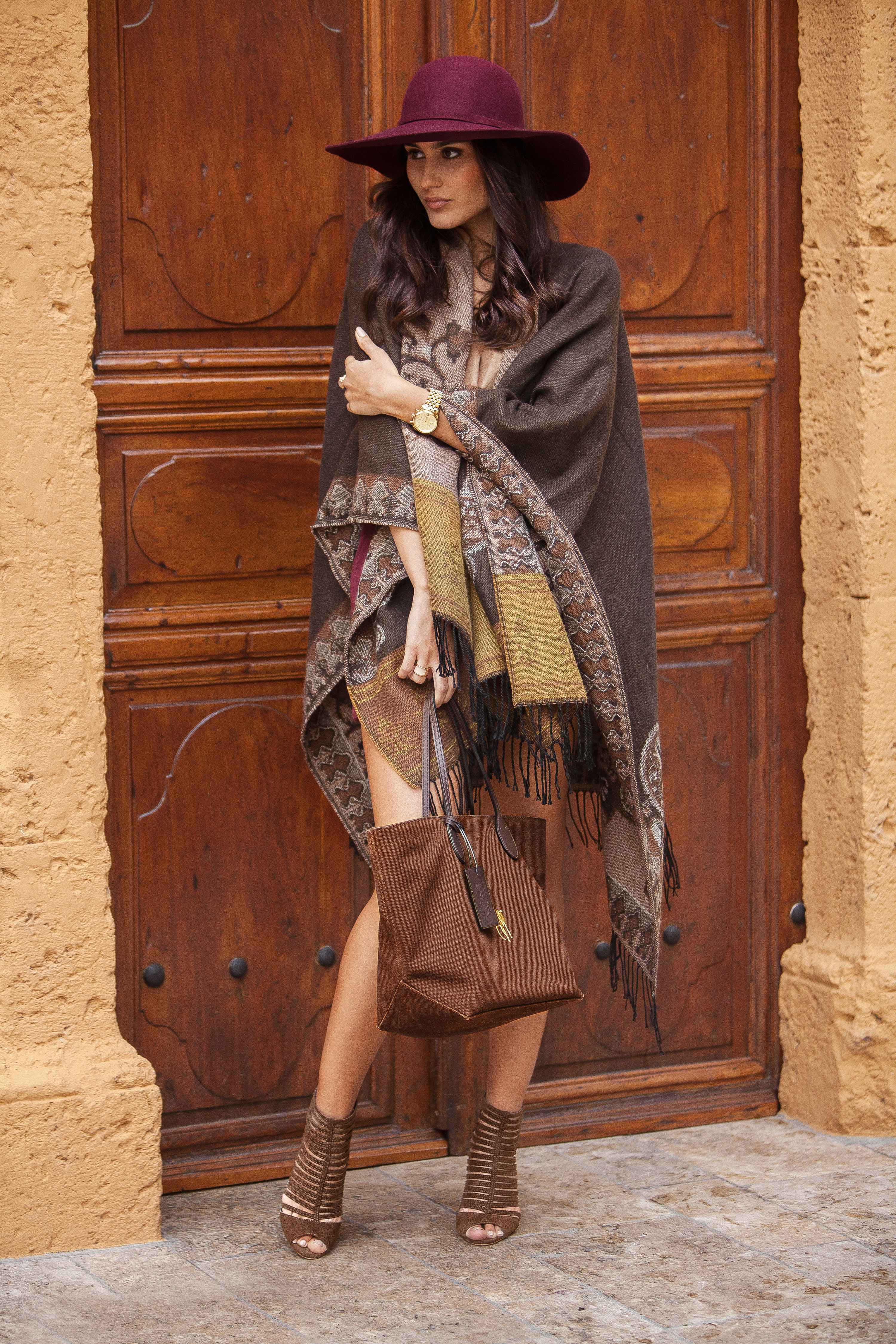 KARVAIN_WEAR_THE_PONCHO